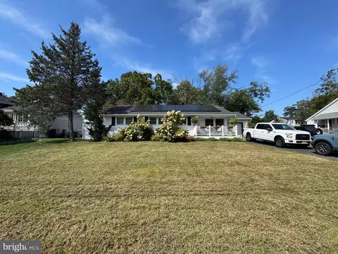 307 Woodland Ave, Neptune, NJ 07753