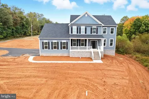 169 Davis Station Rd, Cream Ridge, NJ 08514