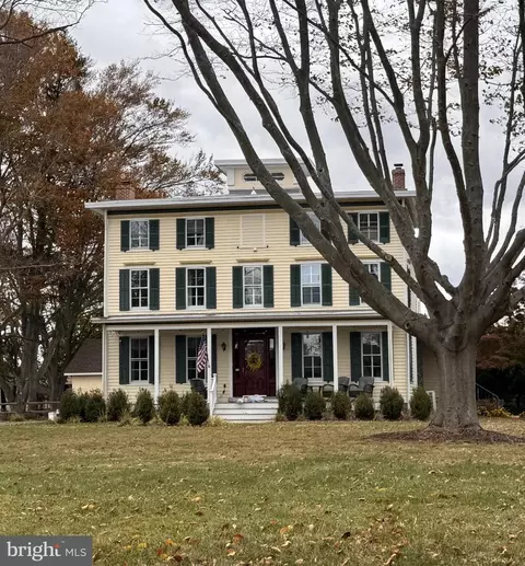129 Meirs Rd, Cream Ridge, NJ 08514