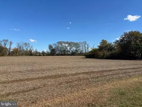 168 Burlington Path Rd, Cream Ridge, NJ 08514