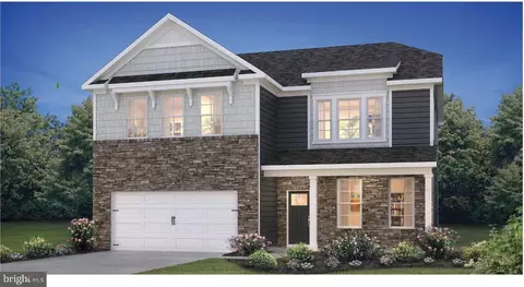 42 Georgetown Dr, Freehold, NJ 07728