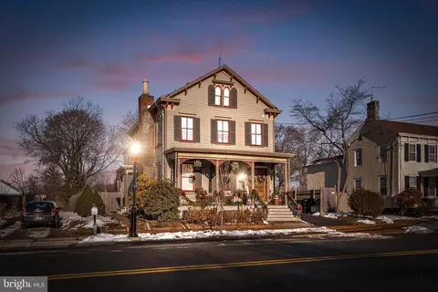 34 N Main St, Allentown, NJ 08501
