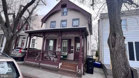 43 S Main St, Allentown, NJ 08501