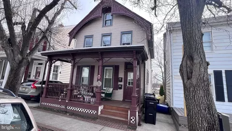43 S Main St, Allentown, NJ 08501