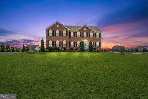 40 Gina Dr, Allentown, NJ 08501
