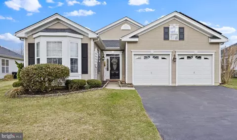 10 Minuteman Cir, Allentown, NJ 08501