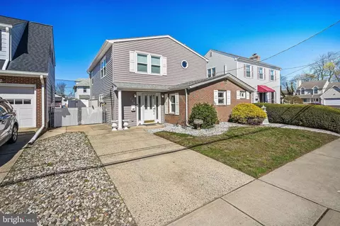 106 Chingarora Ave, Keyport, NJ 07735
