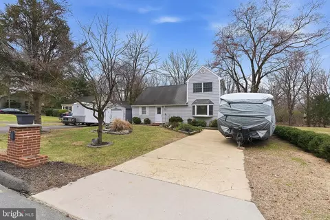 219 Stuart St, Howell, NJ 07731