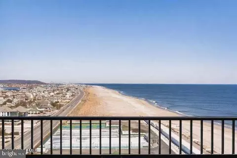 55 Ocean Ave #PHB, Monmouth Beach, NJ 07750