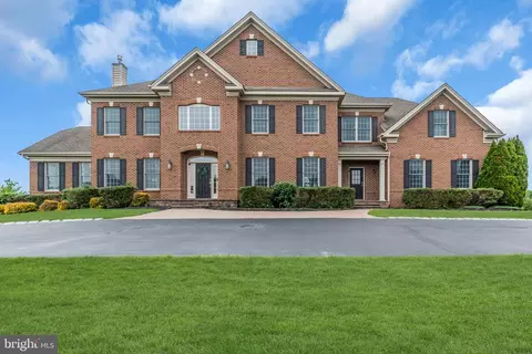 4 Ridgeview Way, Allentown, NJ 08501