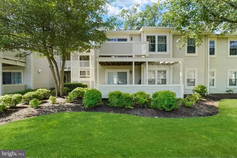 567 Applewood Ct, Howell, NJ 07731