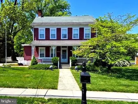 23 N Main St, Marlboro, NJ 07746