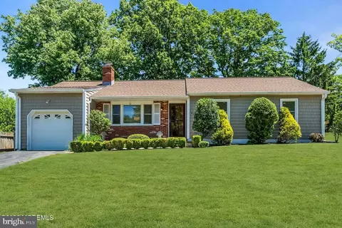 2558 Stearns Dr, Manasquan, NJ 08736