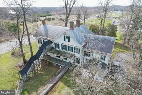 184 186 State Hwy, Holmdel, NJ 07733