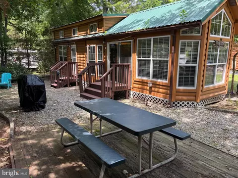 724 Monmouth Rd #14, Cream Ridge, NJ 08514