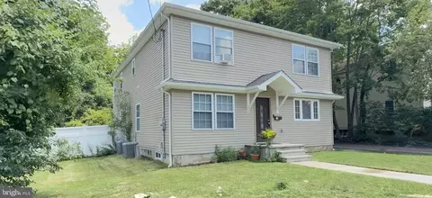 15 William St, Tinton Falls, NJ 07724