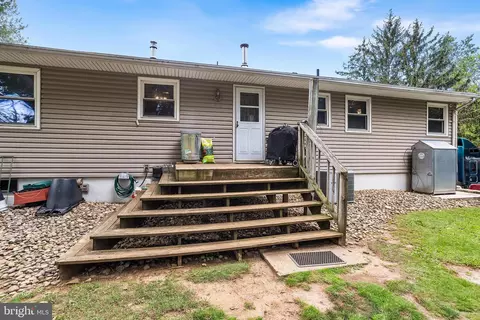 Exterior - 7 Chambers Rd, Millstone Township, NJ 08510 photo 2 of 4