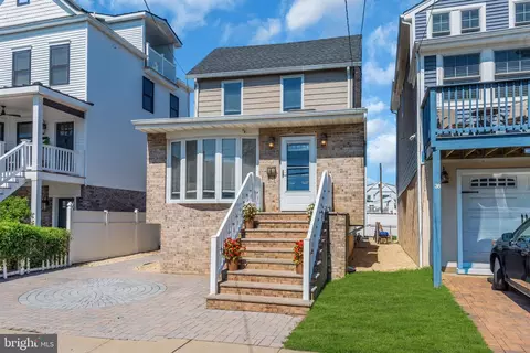 40 Miller St, Highlands, NJ 07732
