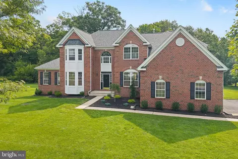 39 Cliffwood Dr, Allentown, NJ 08501