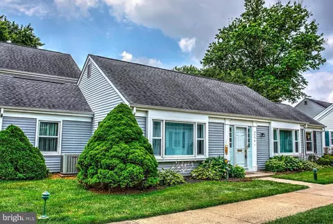 252 A Mystic Ln, Monroe Township, NJ 08831