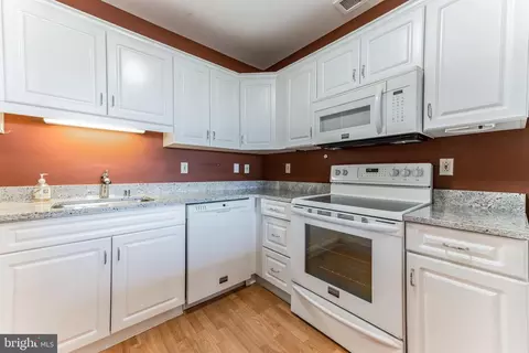 2425 Windrow Dr, Princeton, NJ 08540 photo 5