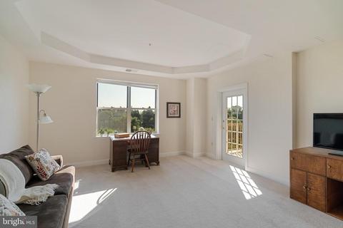 2435 Windrow Dr, Princeton, NJ 08540