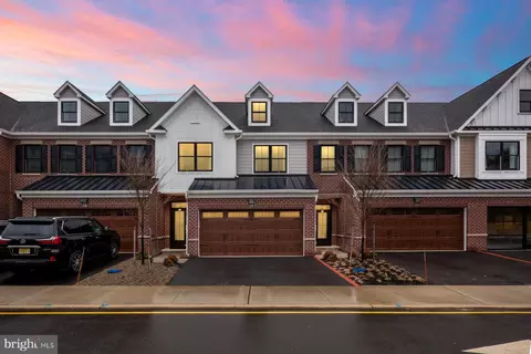 43 Riverwalk, Plainsboro, NJ 08536