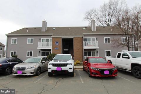 9108 Tamarron Dr, Plainsboro, NJ 08536