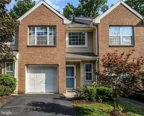 202 Hidden Woods Ct #A, Piscataway, NJ 08854