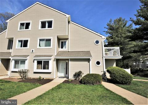 41 Deerberry Ln, Monmouth Junction, NJ 08852