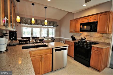 29 Pullman Loop, Dayton, NJ 08810 photo 11