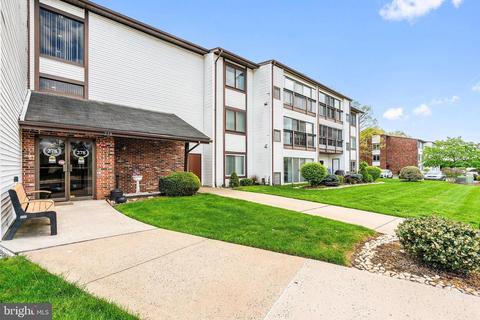 2781 Crosse # b, Monroe Township, NJ 08831