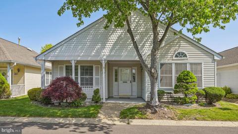 184 Tanager Dr, Monroe Township, NJ 08831