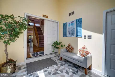 228 Sayre Dr, Princeton, NJ 08540