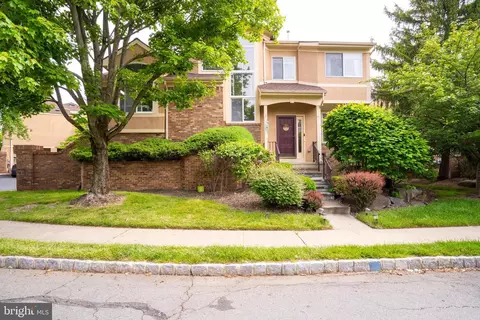 45 Kingsland Cir, Monmouth Junction, NJ 08852