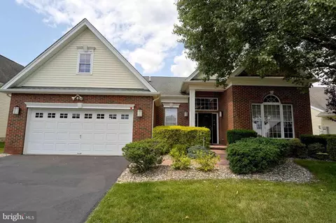 6 Harbor Town Way, Monroe Township, NJ 08831
