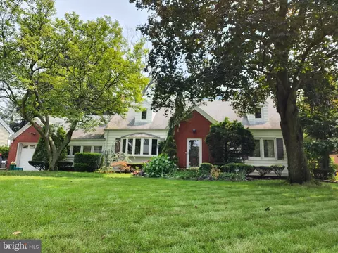 64 Patton Dr, East Brunswick, NJ 08816