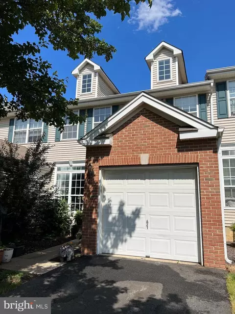 134 Giera Ct, Parlin, NJ 08859