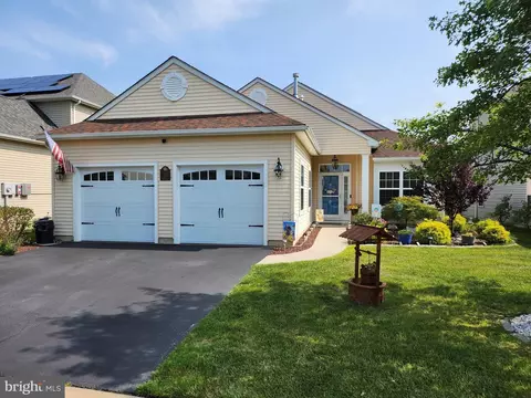 19 Nappa Ct, Monroe Township, NJ 08831