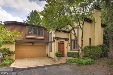 449 Sayre Dr, Princeton, NJ 08540