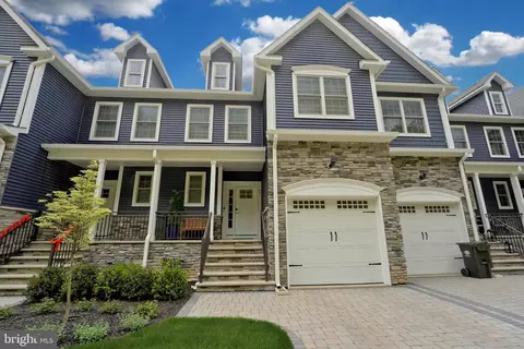 41 Valentino Dr, Old Bridge, NJ 08857