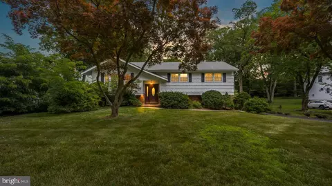 4 Timber Rd, East Brunswick, NJ 08816