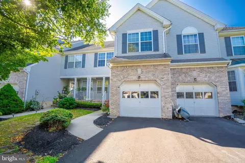 57 Jared Dr, North Brunswick, NJ 08902