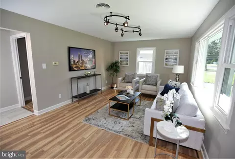 36 Louis Ave, Middlesex, NJ 08846 photo 5