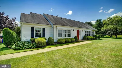 721 Mount Vernon Rd # b, Monroe Township, NJ 08831