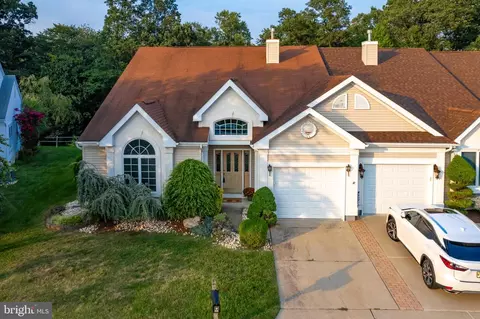 26 Stonewyck Pl, Monroe Township, NJ 08831