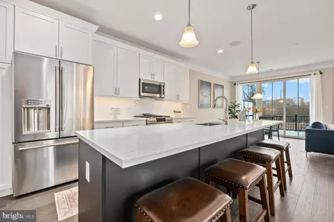 85 Riverwalk, Plainsboro, NJ 08536
