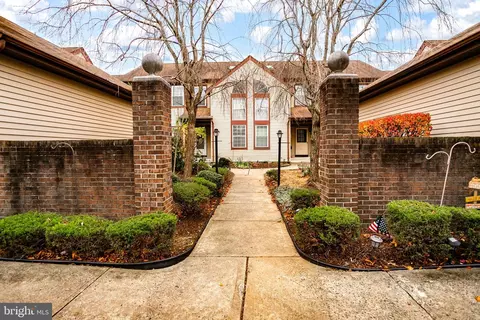 13 E Canterbury Dr, Monroe Township, NJ 08831