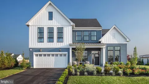 8 Cole Pl, Cranbury, NJ 08512