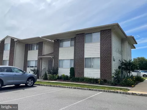 1310 Bradley Ct #2, Princeton, NJ 08540